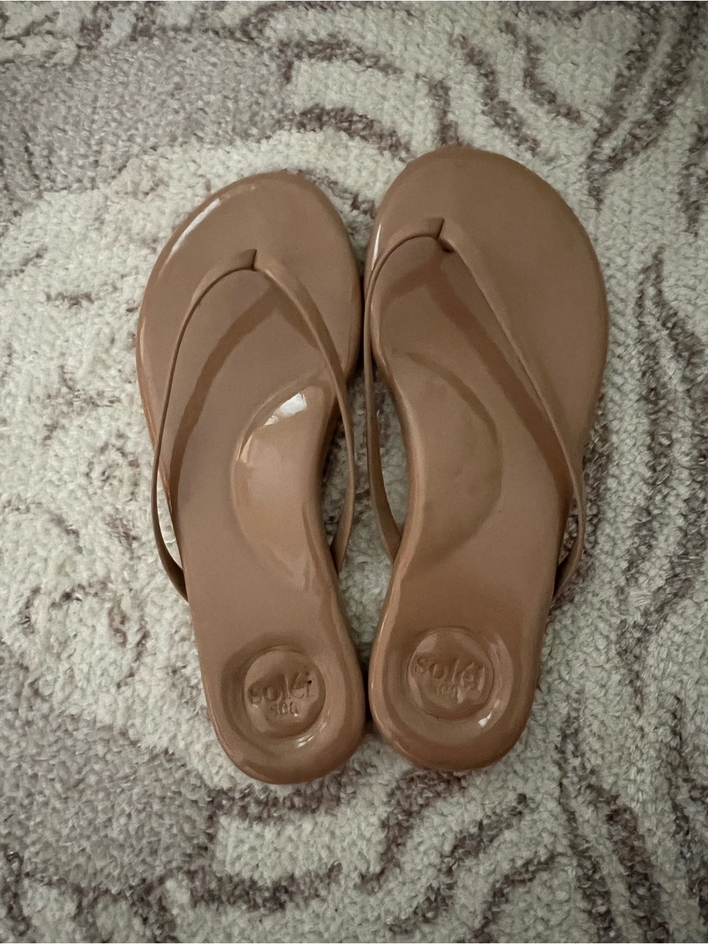 Solei Women's Nude Flip Flop Sandals Size 6